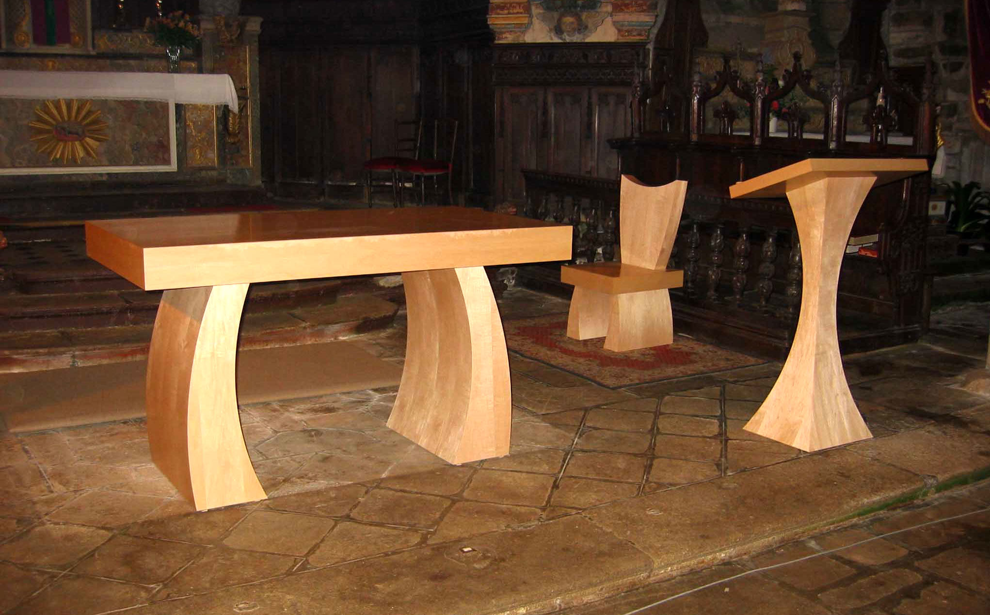 Catalogue raisonné, Jean-Paul Thaeron, Mobilier liturgique, église du Juch - 2004