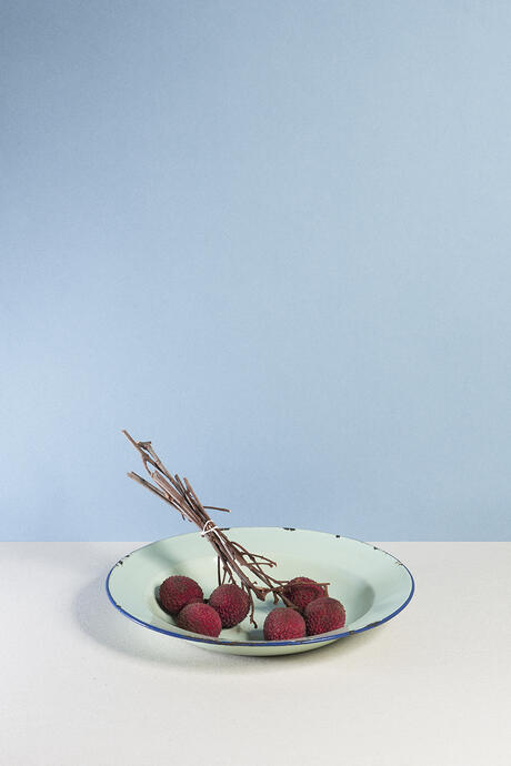 Tingting, Pale green plate and litchi, 2018.