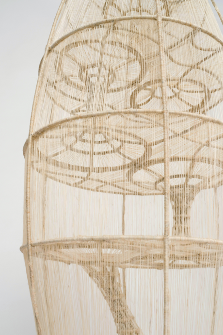 WanBing Huang, Shēng Dòng – Structure intérieure, 2025 Installation textile en Xiabu (Ramie), fil tendu sur structure métallique Dimensions variables