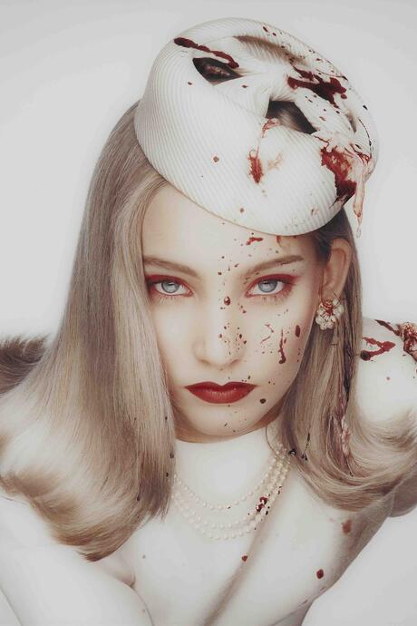 OLAF Erwin, Jackie O 12h30, Série Royal blood, 2000