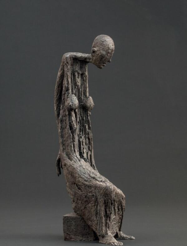 Marc Petit - La Musicienne, n° 6/8 - Bronze - 82 x 35 x 25 cm