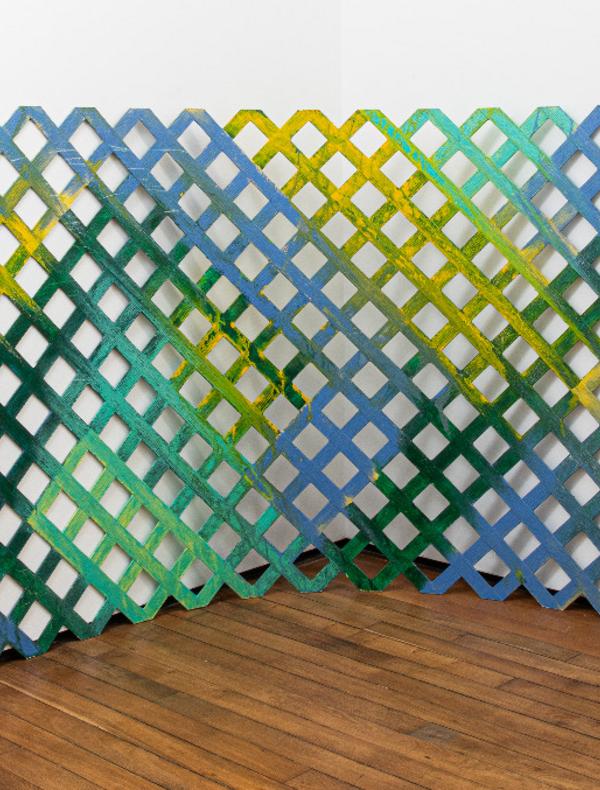 Daniel Dezeuze, Forêt profonde 1, 2001, Peinture glycéro sur polyethylene, 121 × 200 × 50 cm © Adrien Millot Courtesy de TEMPLON, Paris - Brussels - New York