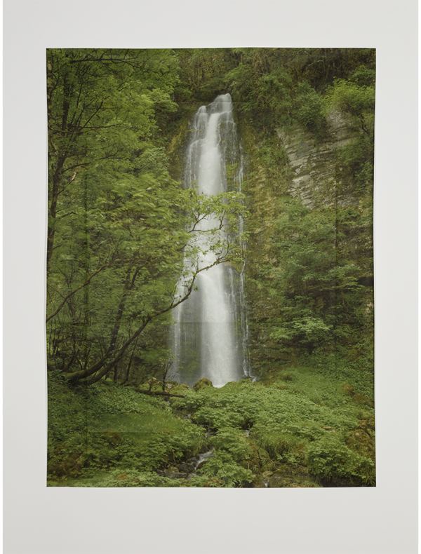 Photo d'une cascade