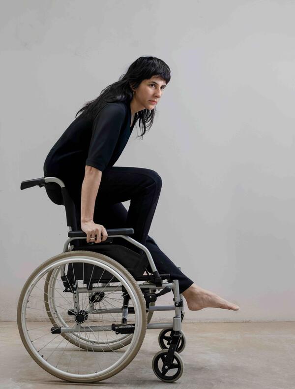 Luiza Sigulem, Esse frágil objeto do desejo (tríptico), 2024