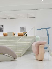 Nairy Baghramian: Déformation Professionnelle installation view at Walker Art Center Nairy Baghramian: Déformation Professionnelle installation view at Walker Art Center
