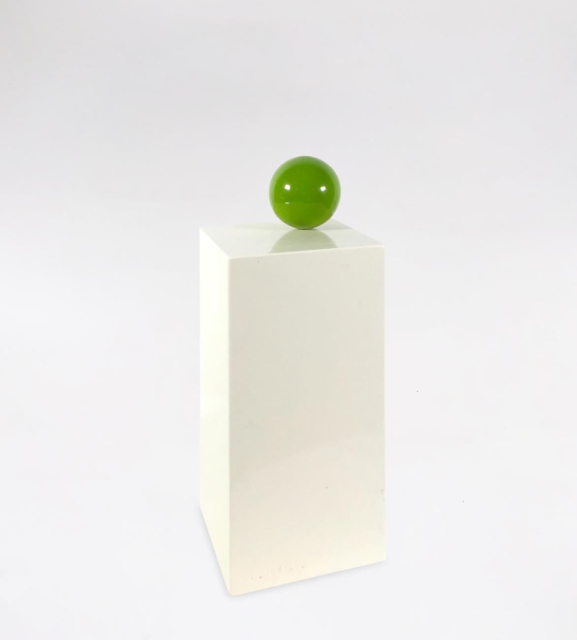 Albert Chubac, Parallélépipède blanc à la sphère verte