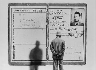 Identité, Gilbert Garcin.