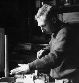 Photo de Pierre Joly Véra Cardot vers 1963 à l'atelier