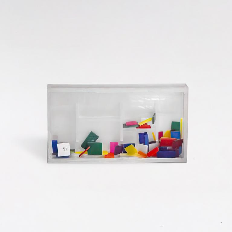 Boîte aux assemblages de plexiglas