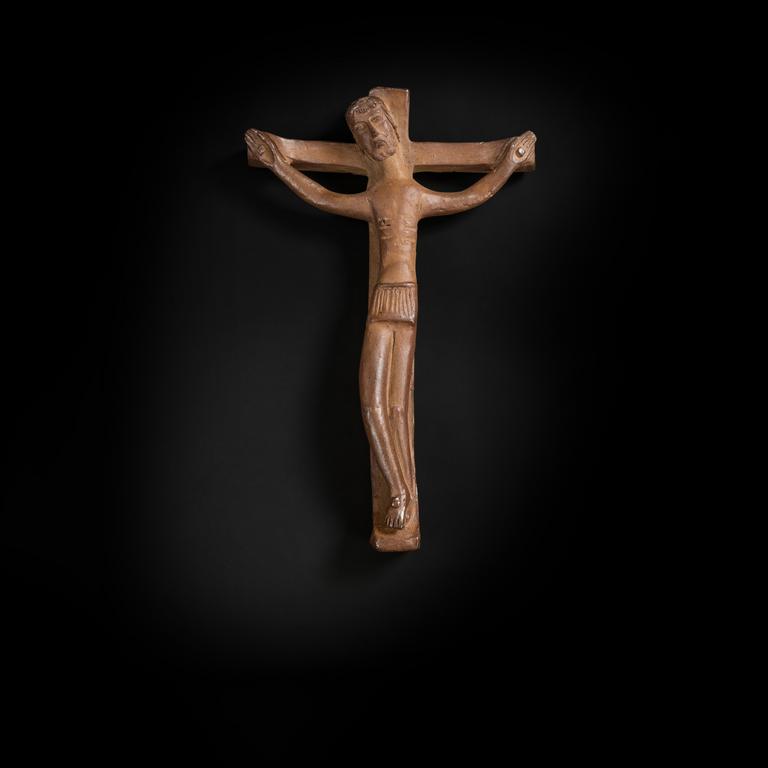 Christ en croix, l’œuvre réalisée en 1951, cuite à Sèvres en 2012