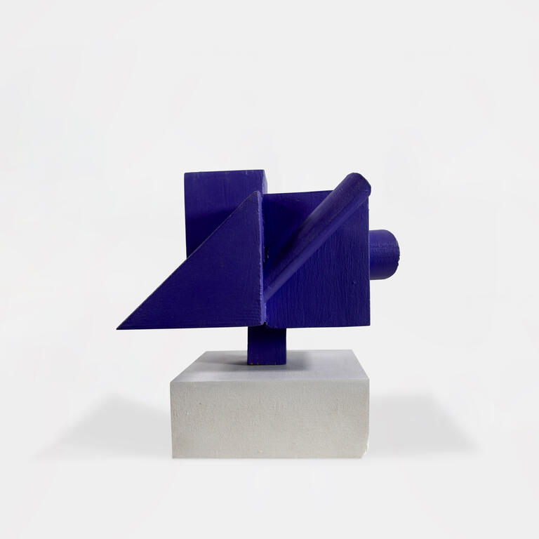 Catalogue raisonné, Joel Froment, Sculpture MADI sur socle blanc — 1993