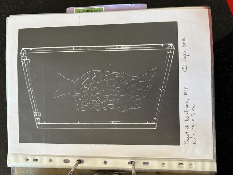 Catalogue raisonné, Claude Gilli, Paquet de bonbons — 1968