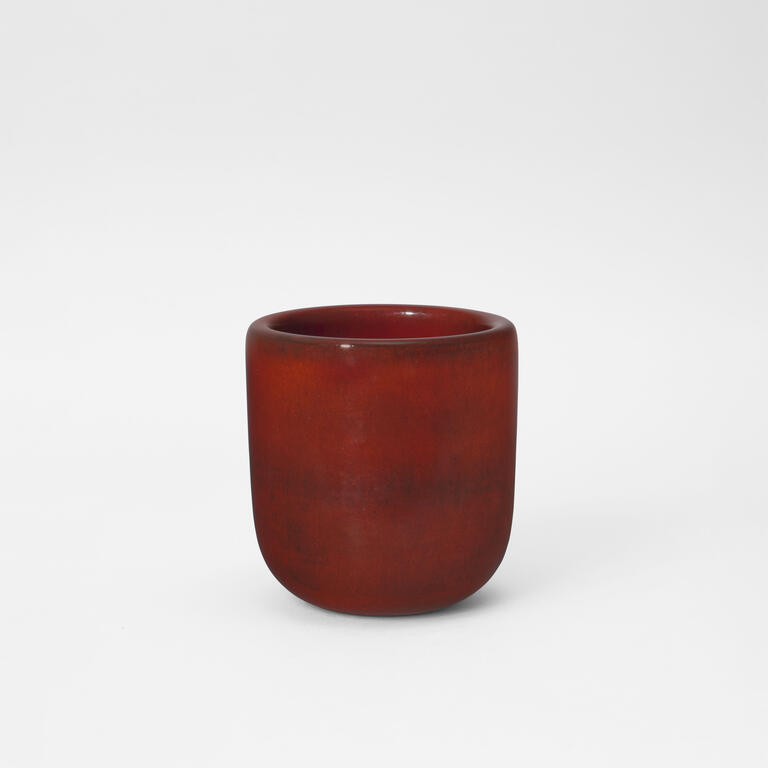 Catalogue raisonné, Pol Chambost, Vase (rouge cerise). Modèle 2127 — 