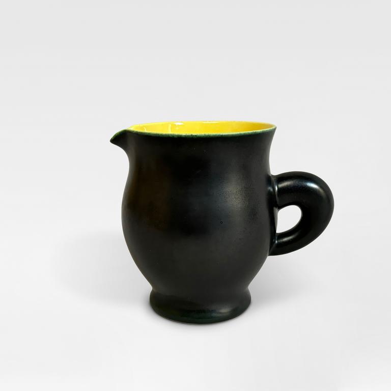 Catalogue raisonné, Pol Chambost, Pichet (noir jaune). Modèle 814 — 1953
