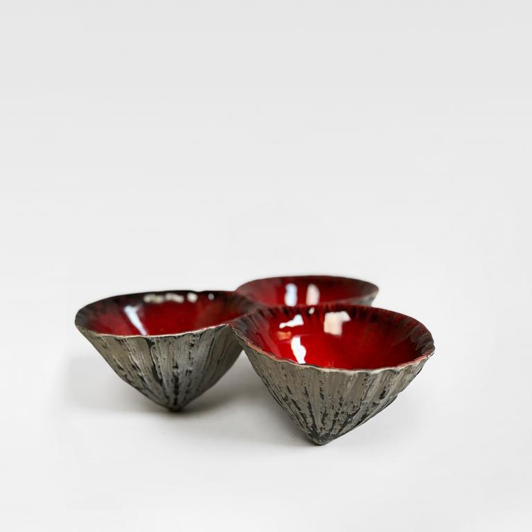 Catalogue raisonné, Pol Chambost, Coupe tricône (gris rouge). Modèle 2053 — 1957