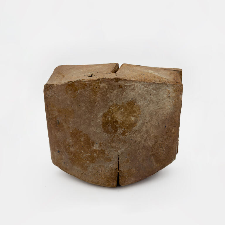 Catalogue raisonné, Jean & Jacqueline Lerat, Petite architecture bombée. 2000.