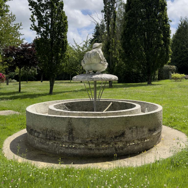 Catalogue raisonné, Jean-Jacques Lebel, Fontaine, La Pisseuse