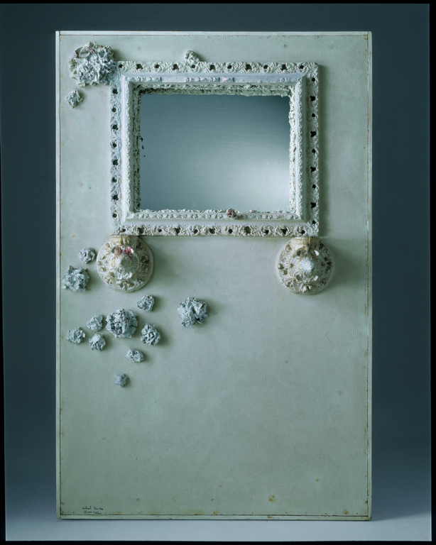 miroir transformé en aliment blanc
