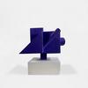 sculpture madi sur socle blanc — 1993