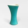 vase à ouverture triangulaire (bleu). modèle 1099 — 1956