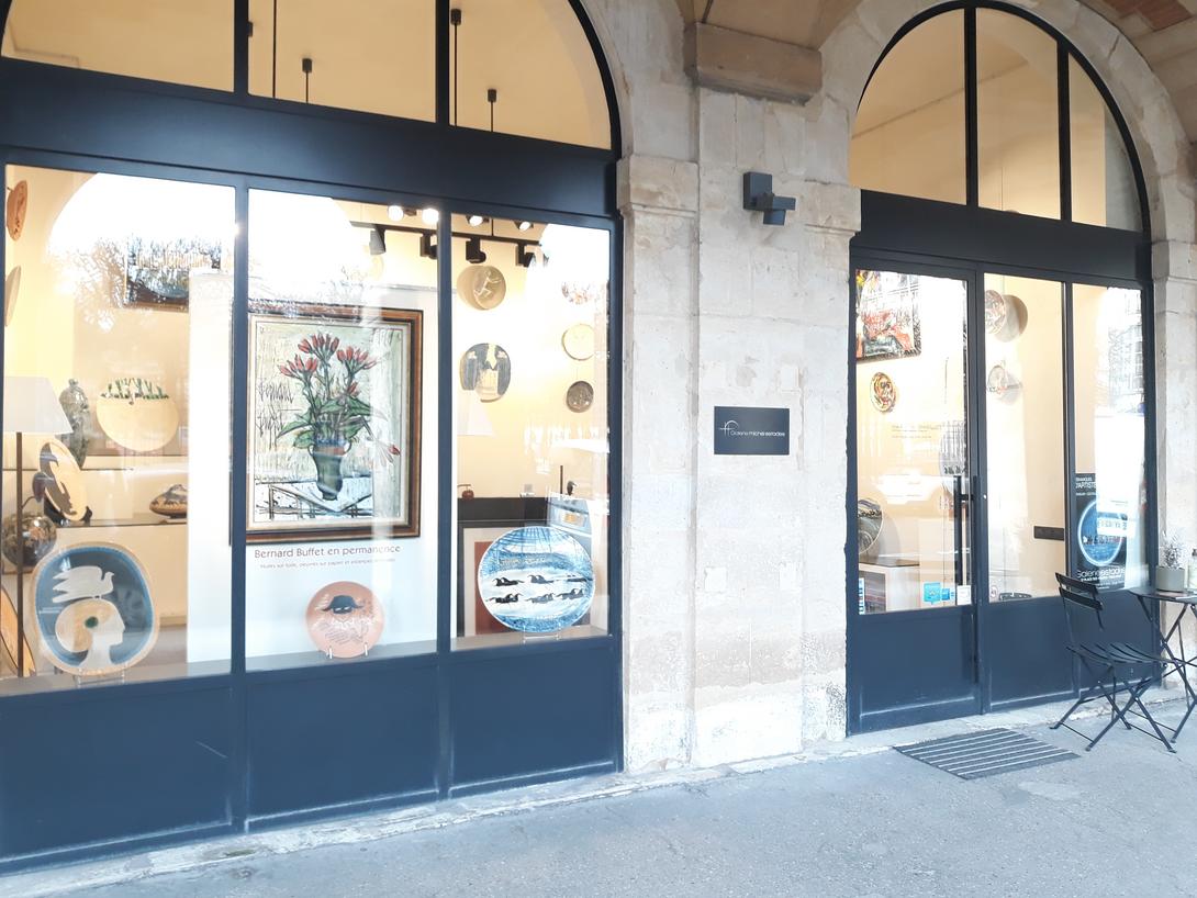 Une adresse : la galerie Estades Paris 17 place des Vosges