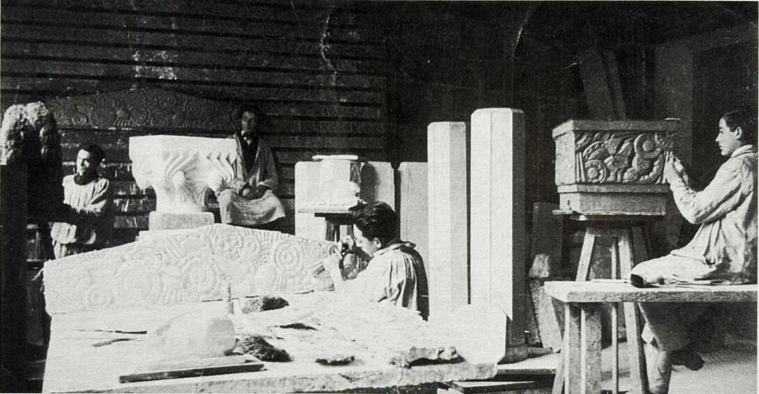 Les Zarza. Ecole des Arts appliqués à l'industrie. L'atelier de sculpture. c.1923. Les Zarza. Ecole des Arts appliqués à l'industrie. L'atelier de sculpture. c.1923-1